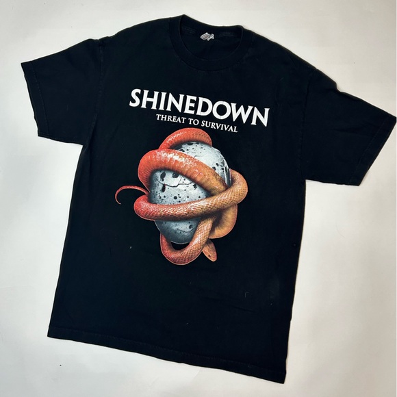 SHINEDOWN 2015 CONCERT TEE - Picture 1 of 4